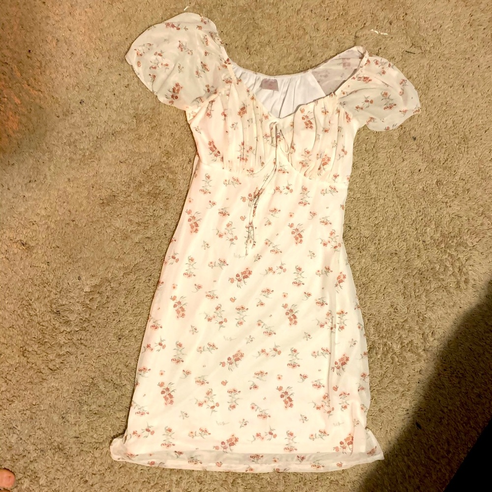 Cute summer floral dress!